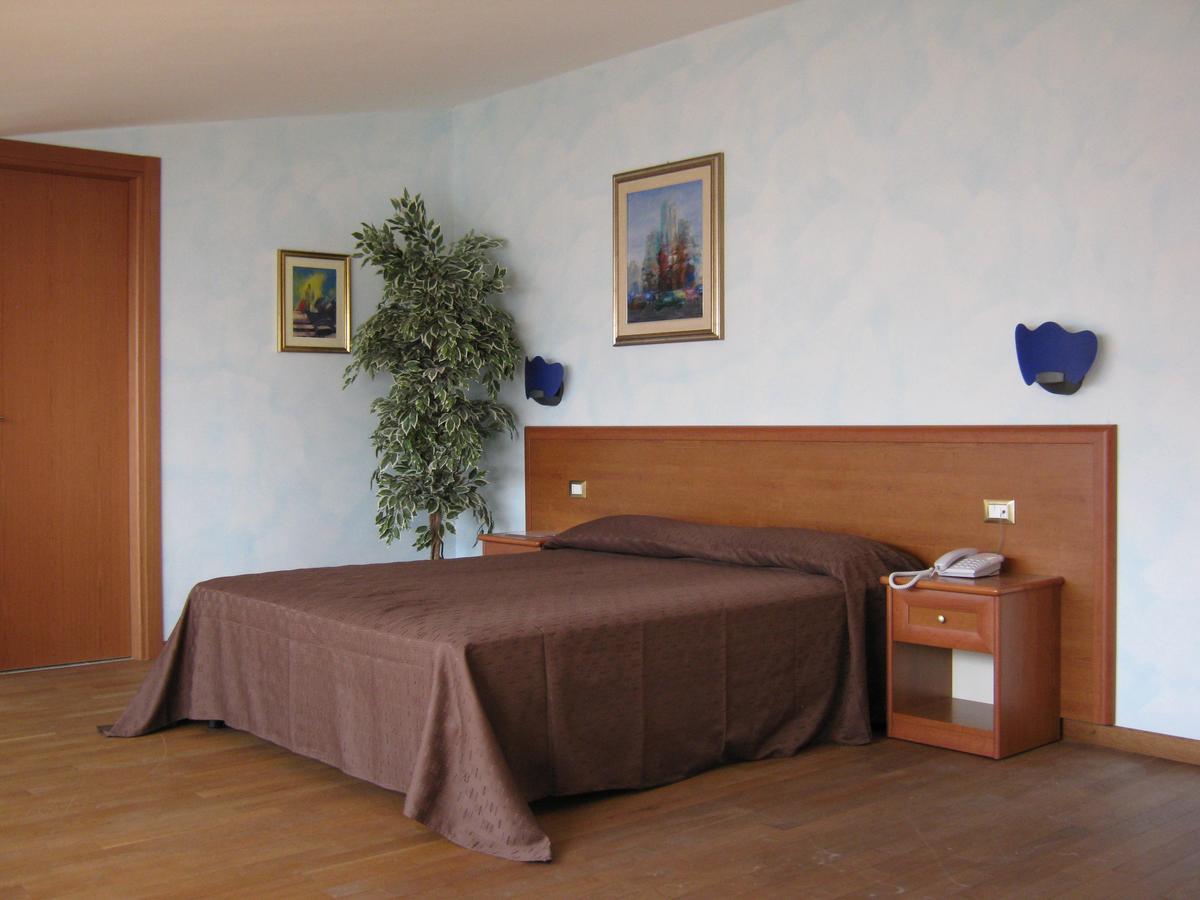 Hotel Villa D'Evoli Castropignano Δωμάτιο φωτογραφία
